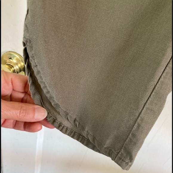 Marine Layer Allison Pant Dolphin Hem Dusty Olive Color Elastic Waist Size Small - Picture 5 of 13